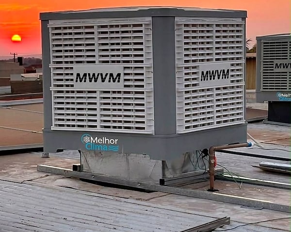 M25 Tecnobrisa — instalado ao pôr do sol